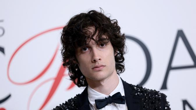 Lirik Lagu Back to Friends Karya Sombr, Trending ke-4 di YouTube Music Chart Indonesia