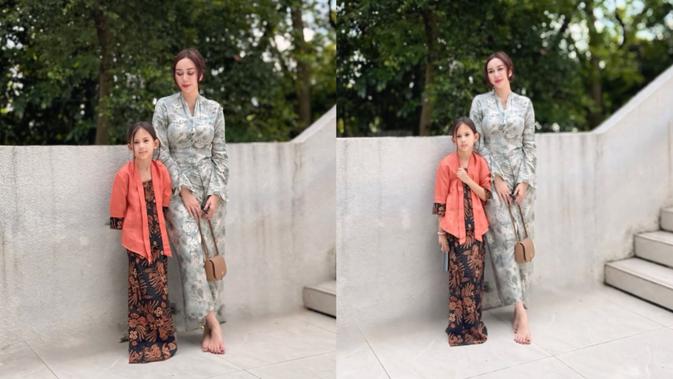 Potret Aura Kasih Pakai Setelan Kebaya Modern Panjang dengan Rok Lilit, Tampil Kompak dengan Anak